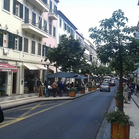 Madeira Downtown בית הארחה פונשל