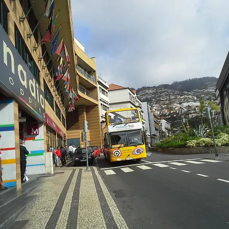 Madeira Downtown בית הארחה פונשל